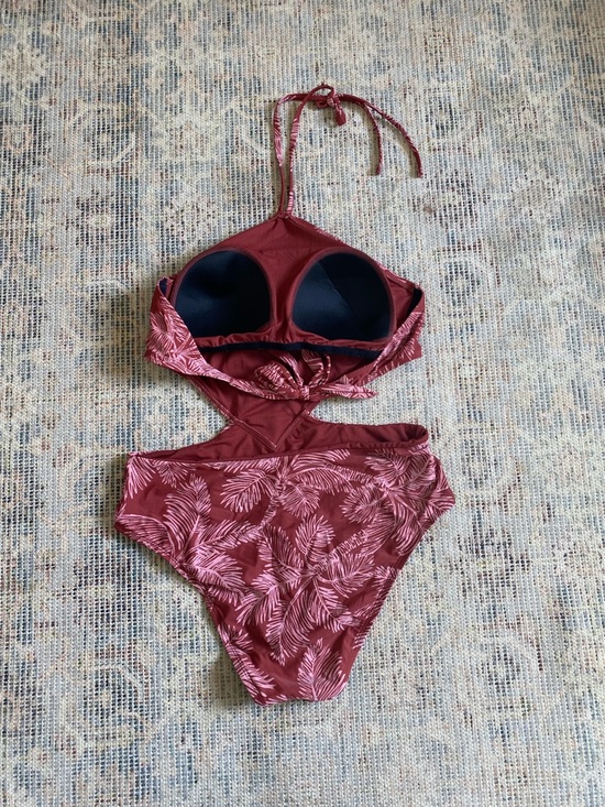 Shade & Shore Rose-Mauve Palm Cutout Halter One-Piece Swimsuit - Picture 3 of 6